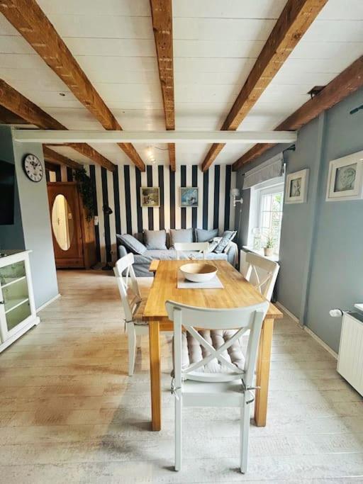 Ferienwohnung Am Wernerwald 쿡스하펜 외부 사진